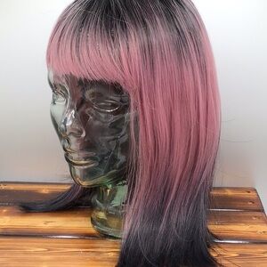 Wig lot626 nwt very pretty!